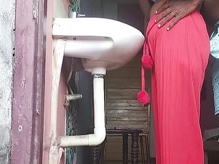 Funny couple porn studio: meia-irmã, quarto privado de quatro
