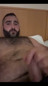 Who Gets Horny in Hotels?