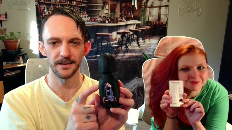 Sin Spice by Sophia Sinclair and Jasper Spice: Gokipa Vibrerende En Swing Eikeltraining Penistrainer Unboxing