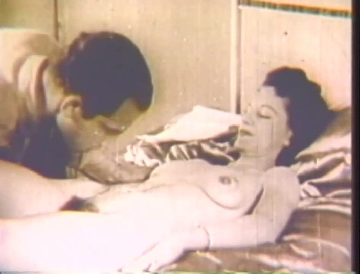 Vintage megastore: Антикварний трах вдома з дикою брюнеткою