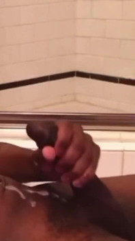 Honění mého velkého čůráka obrovský výstřik