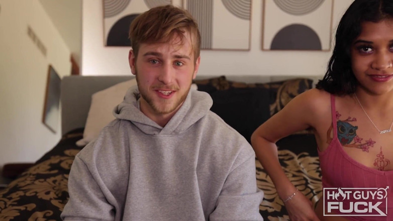 Hot Guys Fuck: College-Fußballstar versucht peruanische rothaarige
