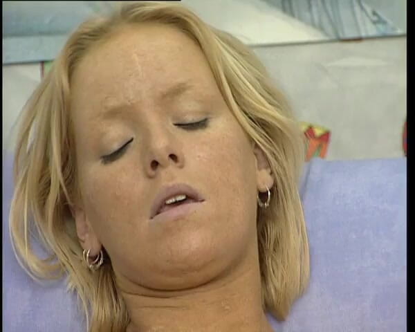 YOUR FIRST PORN: Dumme Schlampe Antonia - Stupid Bitch Antonia