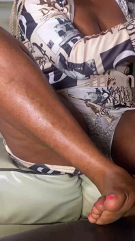 Sexy kompilace creampie. Nádherná mrdka kape z kundičky amatérské holky