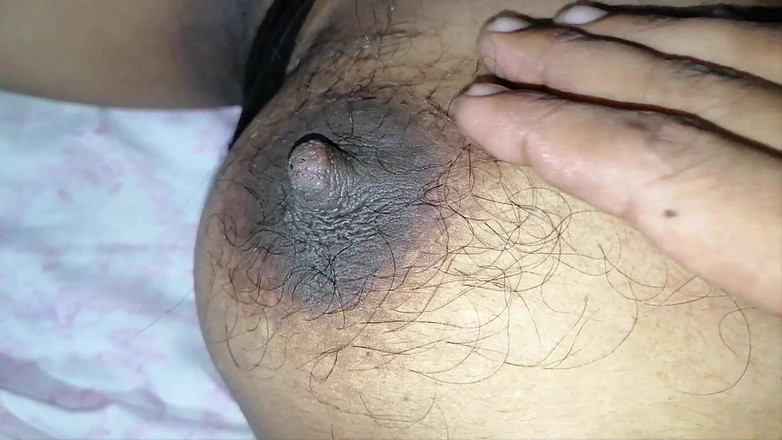 Sweety In Bed: Asijská dívka Verry Těsná kundička &amp; Malá prsa Je chlupatá královna...