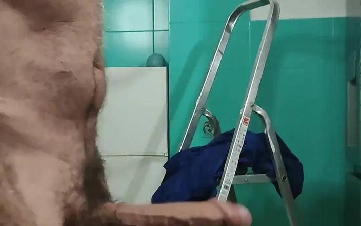 itapapixxl: The Good Old Plumber Is Coming to Fix Your Kitchen