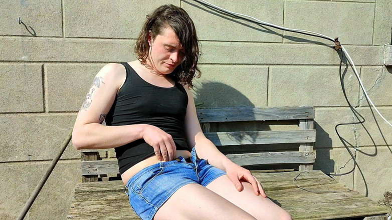 Sara B: Sara masturbacja na świeżym powietrzu