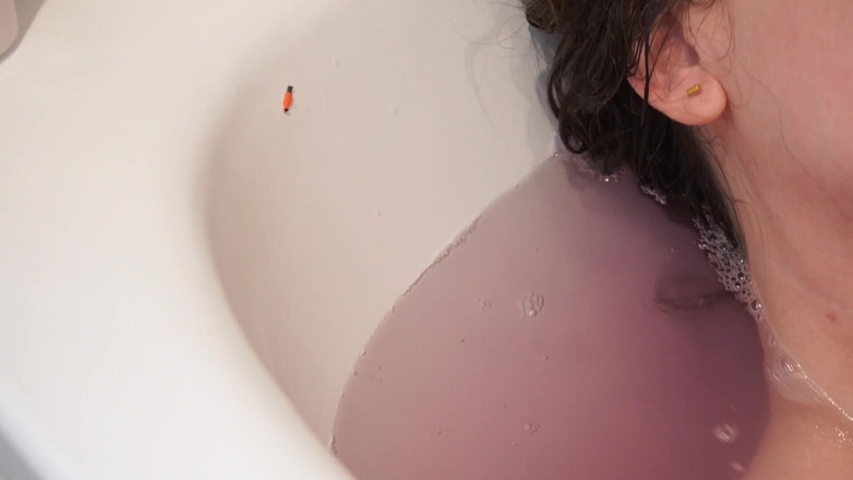 Sasha Curves: Thời gian tắm với một người khổng lồ