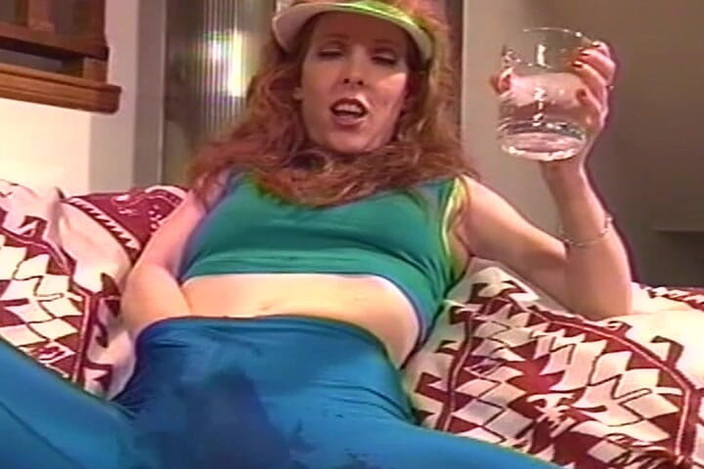 Lovers Of Vintage: Ginger loszka anal jebana po meczu tenisowym