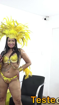 Dans les coulisses du carnaval du Brésil