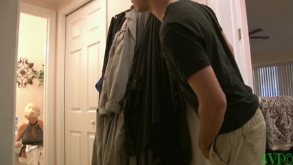 Nasty grannies: Büyük memeli gilf üvey oğluna yarak alıyor