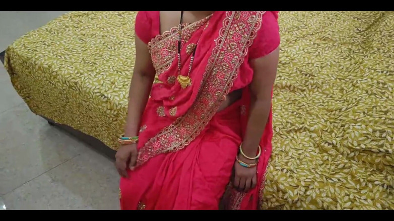 YOURAMRITA04: 20年目のホットな妻が浮気した夫と、村のカウボーイと夫がセックス後に捕まった。彼女は新婚でホットな妻だった