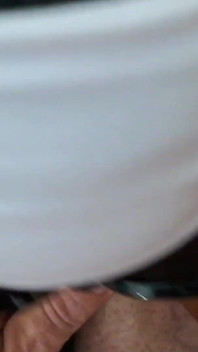 Une MILF taille une pipe et avale - 10 minutes avec des vues différentes