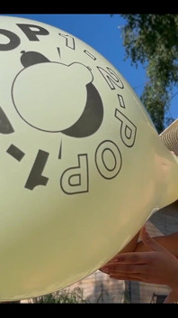 Riesiger ballon und riesige möpse und riesiger boom, viele von ihnen mögen dieses beide video 12:01 Minuten
