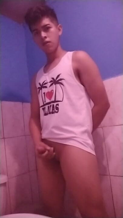 Chicos Virales: เด็กชายวัยรุ่นเงี่ยนในอ่างอาบน้ำ