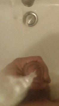 Massiv Tall Giant Pee Streaming
