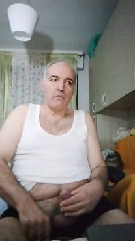 Я дрочу своїм членом, щойно відкриваю очі, щоранку