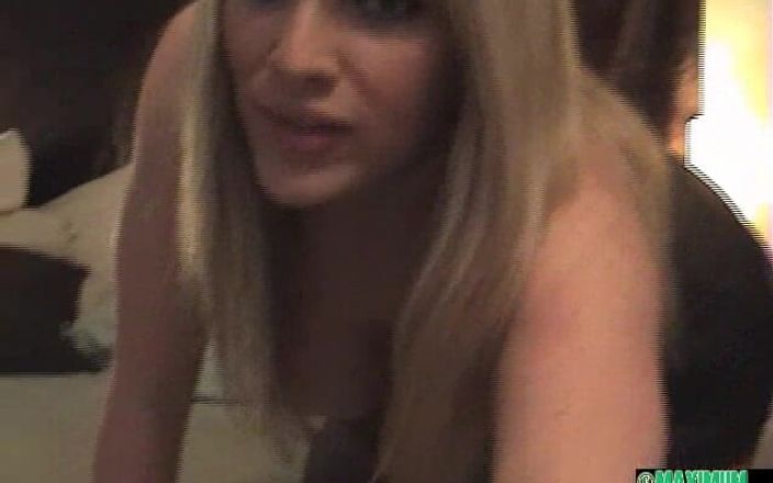 Maggie Green: Maggie green webcam, schwarze nachthemd