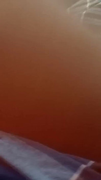 Тамільська мачуха зловила пасинка за дрочкою члена, вона запропонувала сперму з рота та пизди