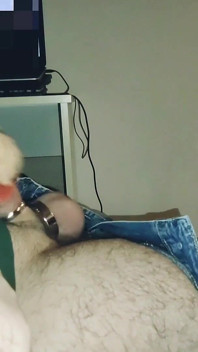 Honění porno Celou noc. a Naplní kondom do mrdky.