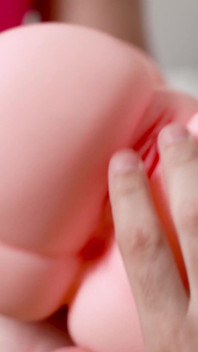 Scopare questa piccola bambola del sesso era più caldo di quanto ci aspettavamo!