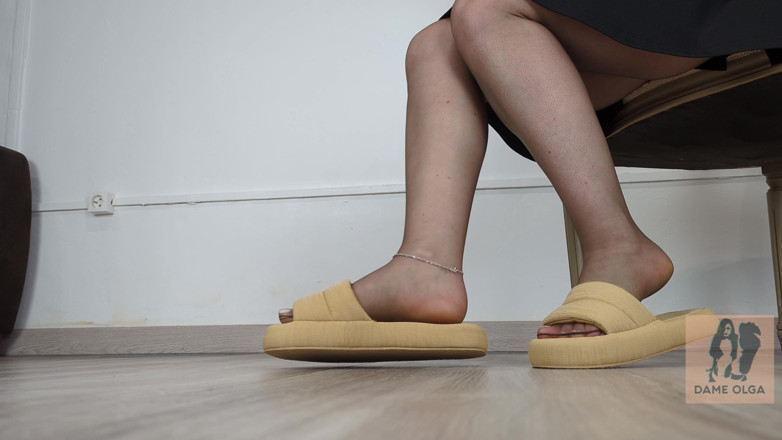 Dame Olga: Schuhspiel, dangling &amp; walking in haus Pantoffel und strumpfhosen (schuhsammlung) - Dame Olga