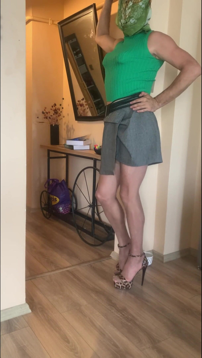 cd_aysemmm: Я еякулюю на нашу заміжню арабську покоївку