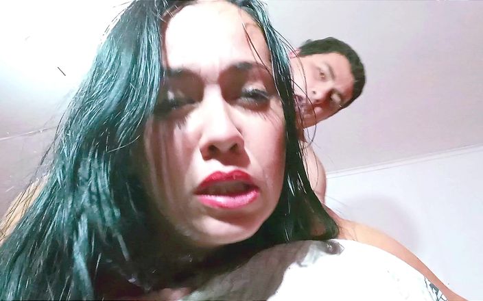 BBW Kelly Mom: Non-stop neuken op een hete nacht met mijn stiefmoeder in...