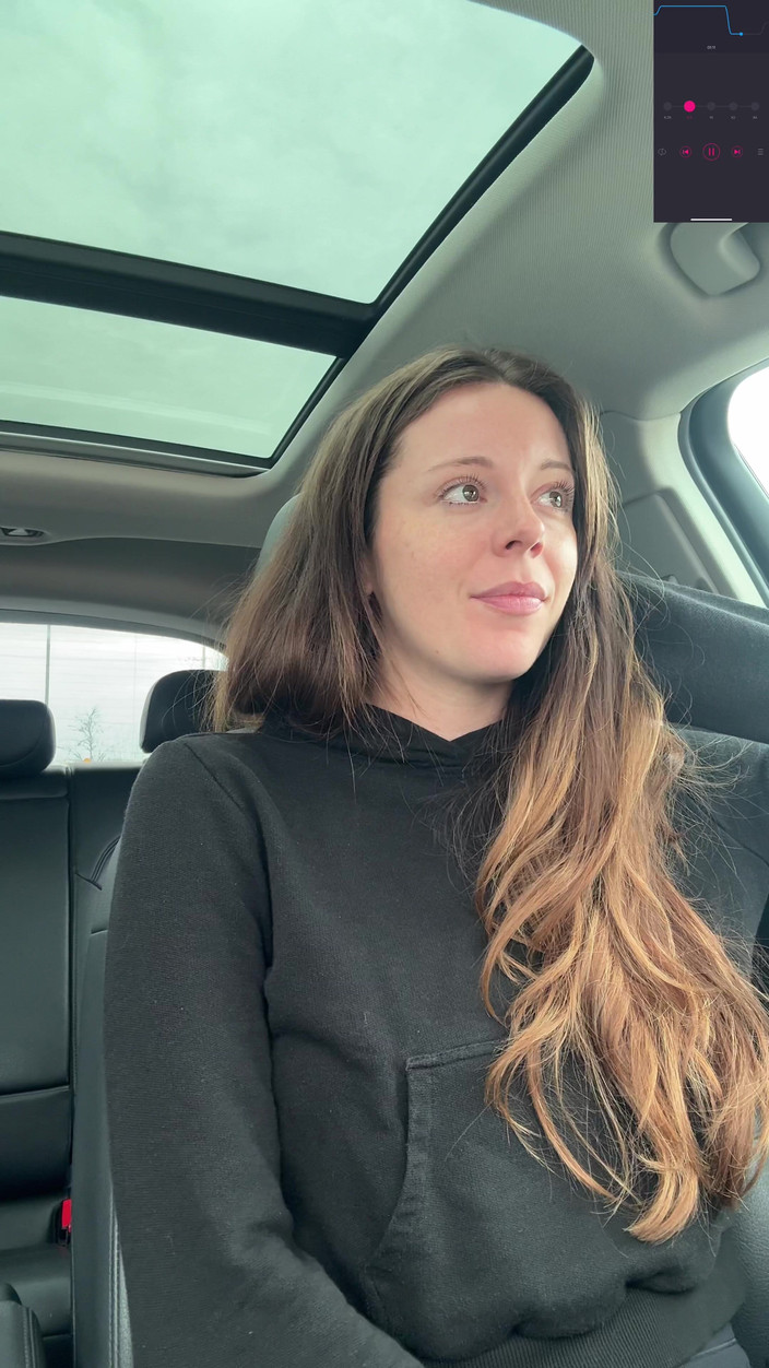 Nadia Foxx: Канадська красуня виходить на драйв!