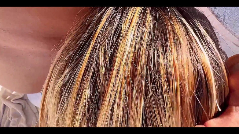 Naughty Girl TS: Sexy velcí černoši šukají nezbednou transku na balkóně s neighboors viditelnou