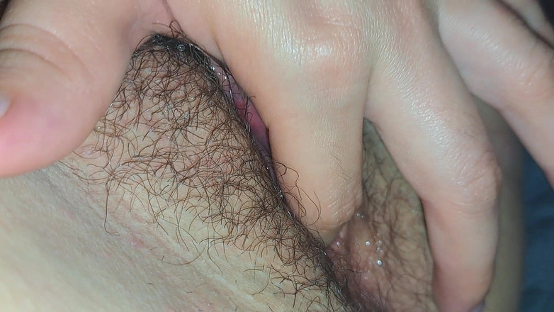 Wil9727: Дезі моя зведена сестра вчить мене, поки