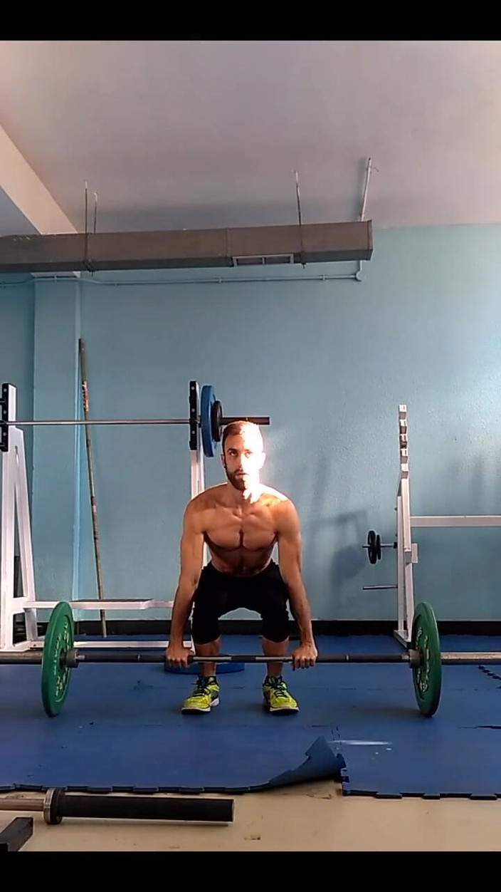 Zeus Ray: Тренировка в спортзале...