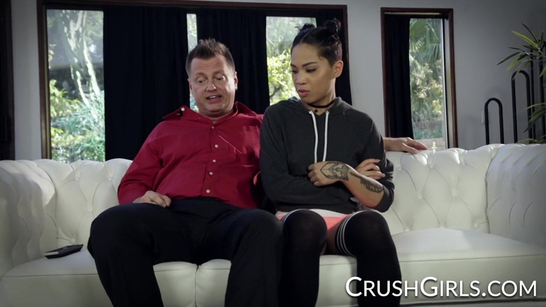 Crush Girls: Crush girls - Honey Gold lets her stepfather pound her little...