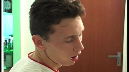 GAY VINTAGE PORN: Straight sucked for fun by gay  ( Video has no audio...