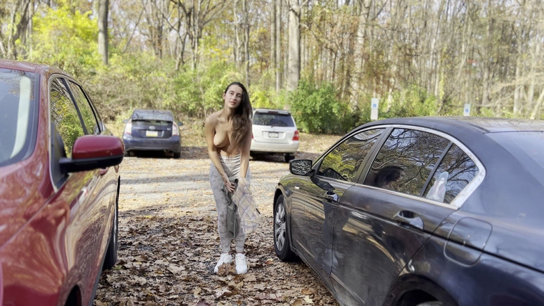 Sweet Buttocks: Schneller Outfittausch von meinem auto im park