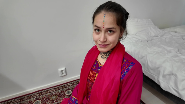 Amateur Homemade Porn: Je baise ma demi-sœur afghane pendant que notre papa n’est...