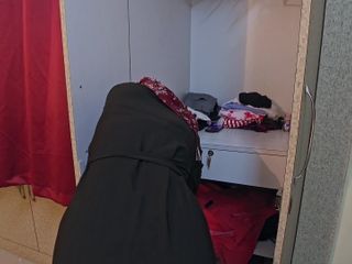 Hope Love: Malaysisk hijabflicka är ensam hemma och har sex med svåger
