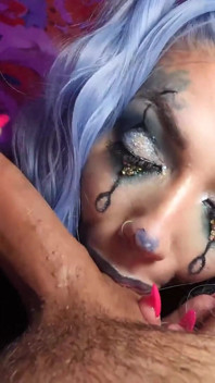 Clown Town ep.4: la bella tiger lilly viene sborrata ed è entrata