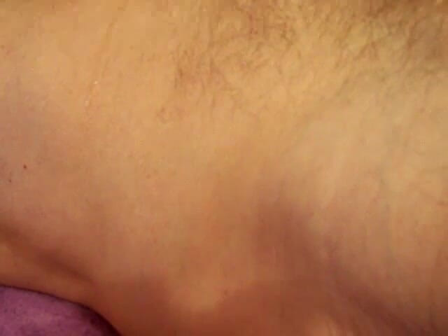 Hairyartist: Nevlastní otec will střílí pro svého syna