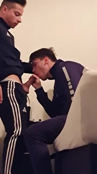 Nevinná venkovní gay zábava se promění v tvrdou zábavu bez sedla se 3 výstřiky