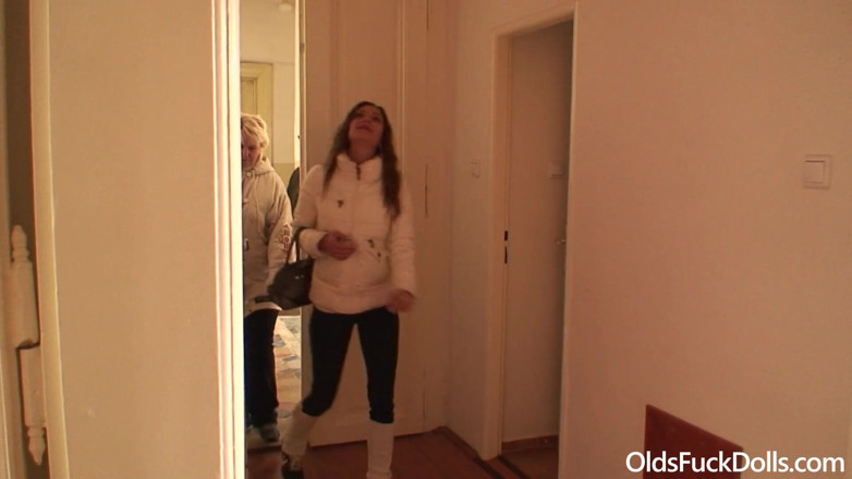 Olds Fuck Dolls: Olds fuck dolls - Rachel Evans, fille de 18 ans, baise le...
