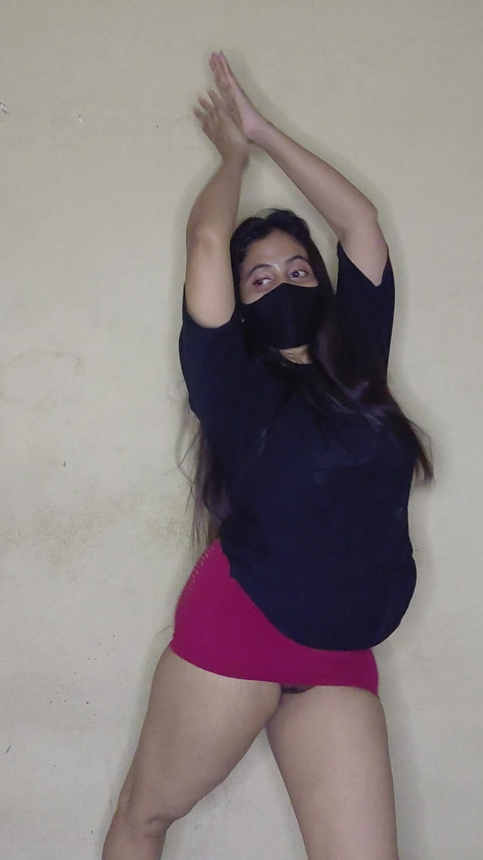 AFSANA6969: Trasig inuti, dansar ute