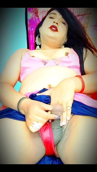 Sissy House - 2843714861