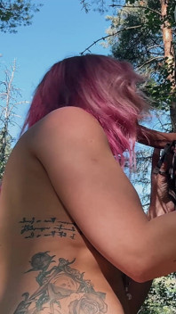 Sesso rischioso all'aperto nella foresta - quasi catturato, deepthroat e sborrata