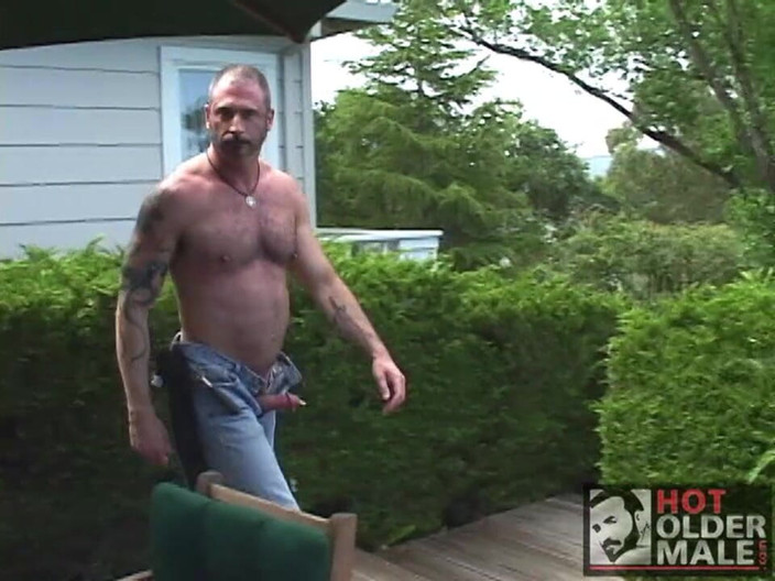 Pantheon men: Sonoma Heat: Ten zasraný zahradník