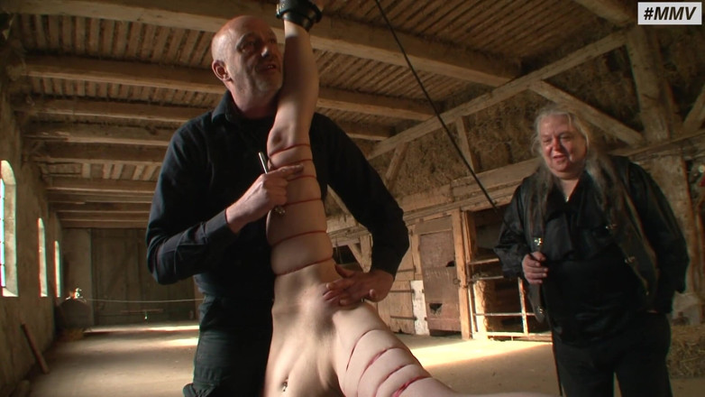 Absolute BDSM: Немецкая БДСМ-рабыня - Доминирование