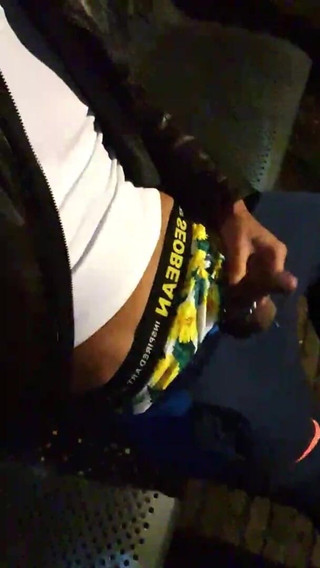 Slutboyben: Slutboyben cam4 脑筋户外猪我完成了公共摄像头4表演