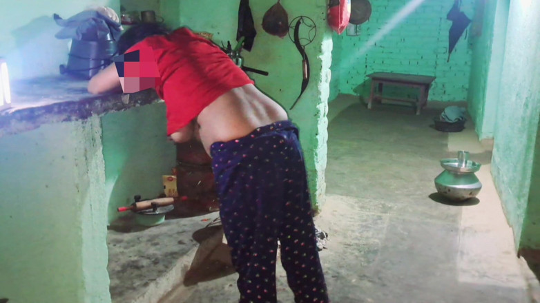 Trilokinath: Desi Indian Big Boobs Stepmom Teachers Her Stepson How to...