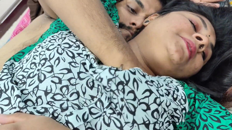 Vaigavarun45: Mallu Couple Hot Nighty Romance with Sex in Bedroom, Malayali...