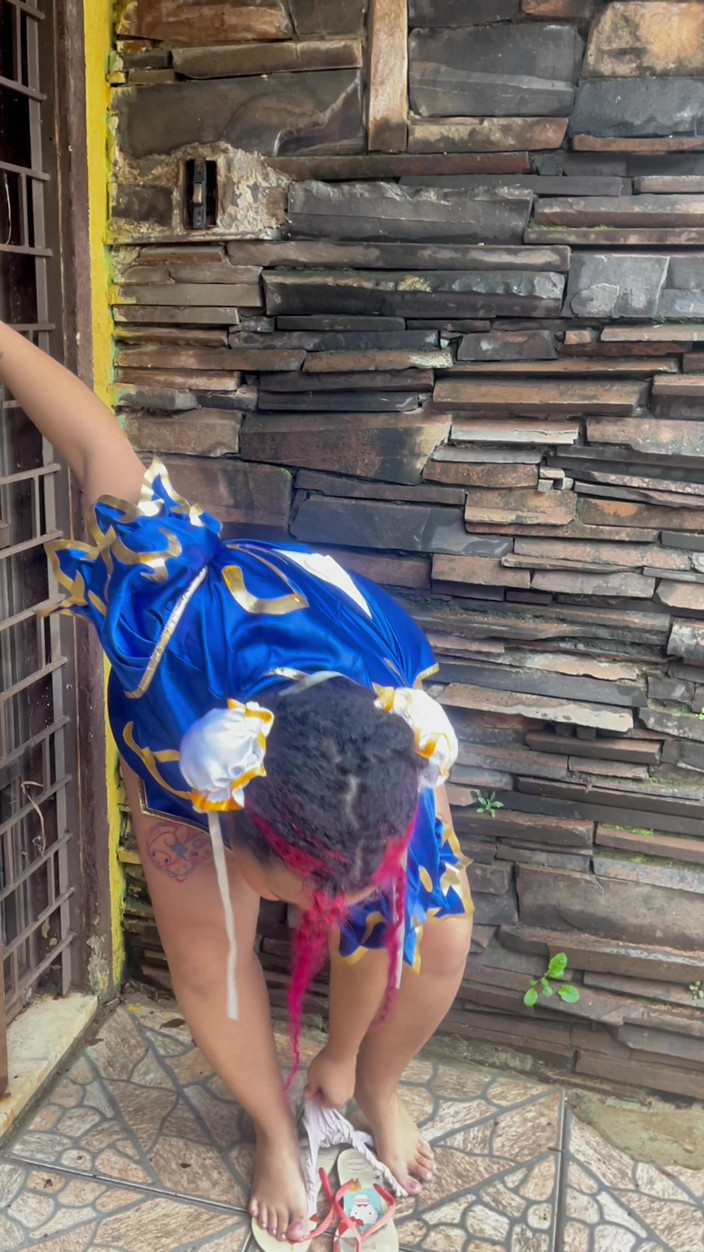 Cutiepiie Chubby: Cewek semok chun-li lagi asik eksibisualisme di taman